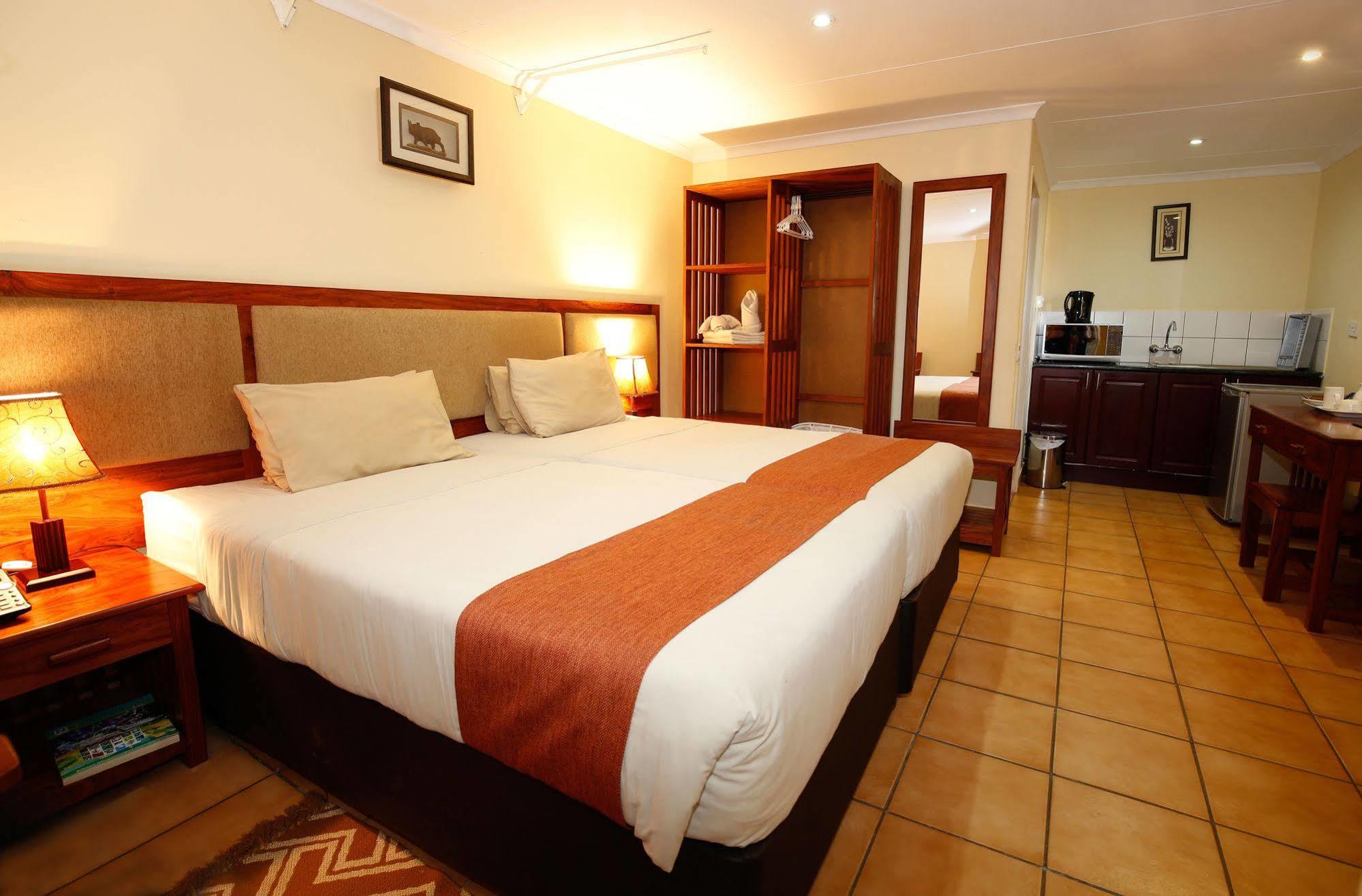 Mokoro Lodge Maun Eksteriør billede