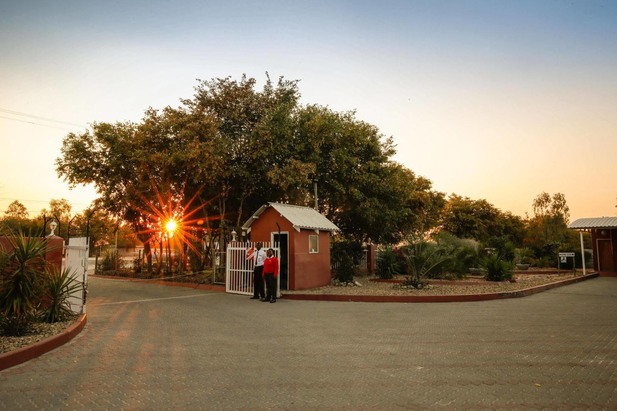 Mokoro Lodge Maun Eksteriør billede