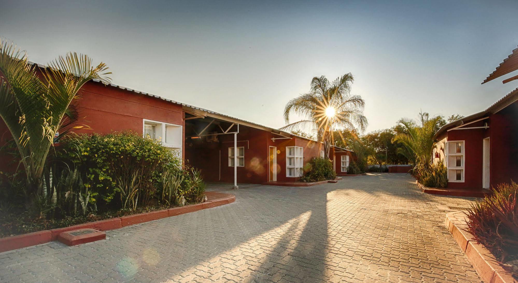 Mokoro Lodge Maun Eksteriør billede